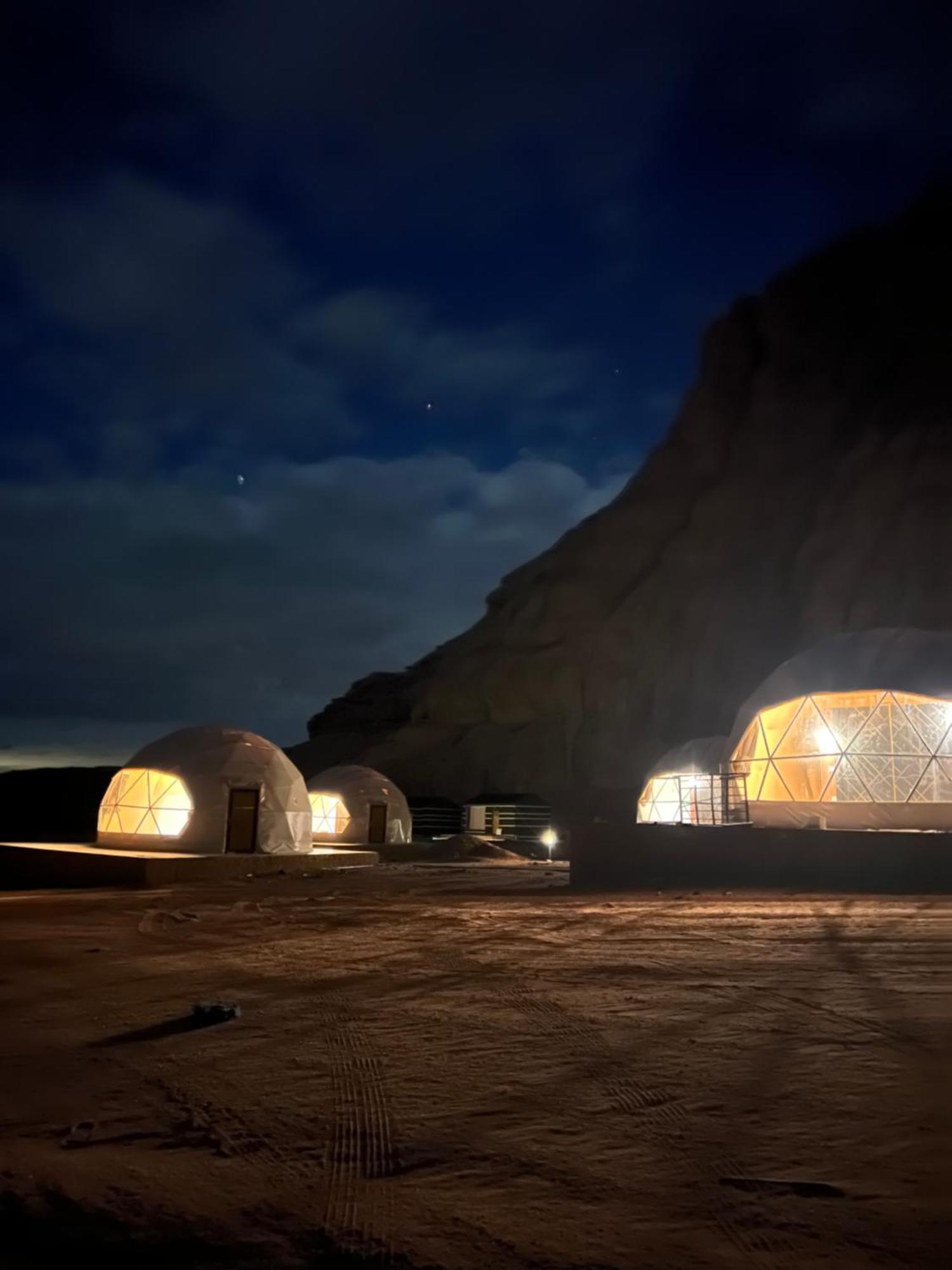 Victoria Luxury Camp