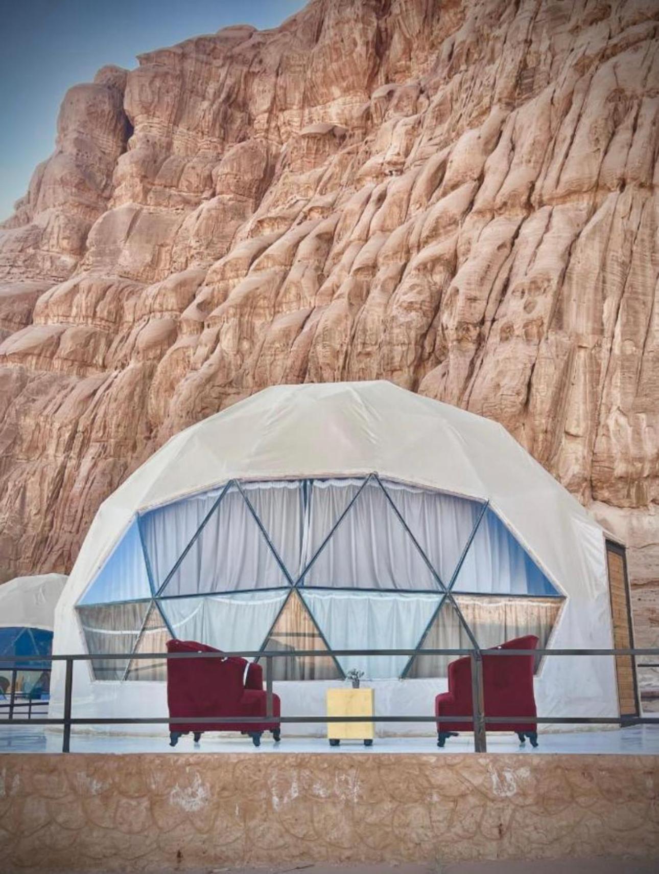 Victoria Luxury Camp