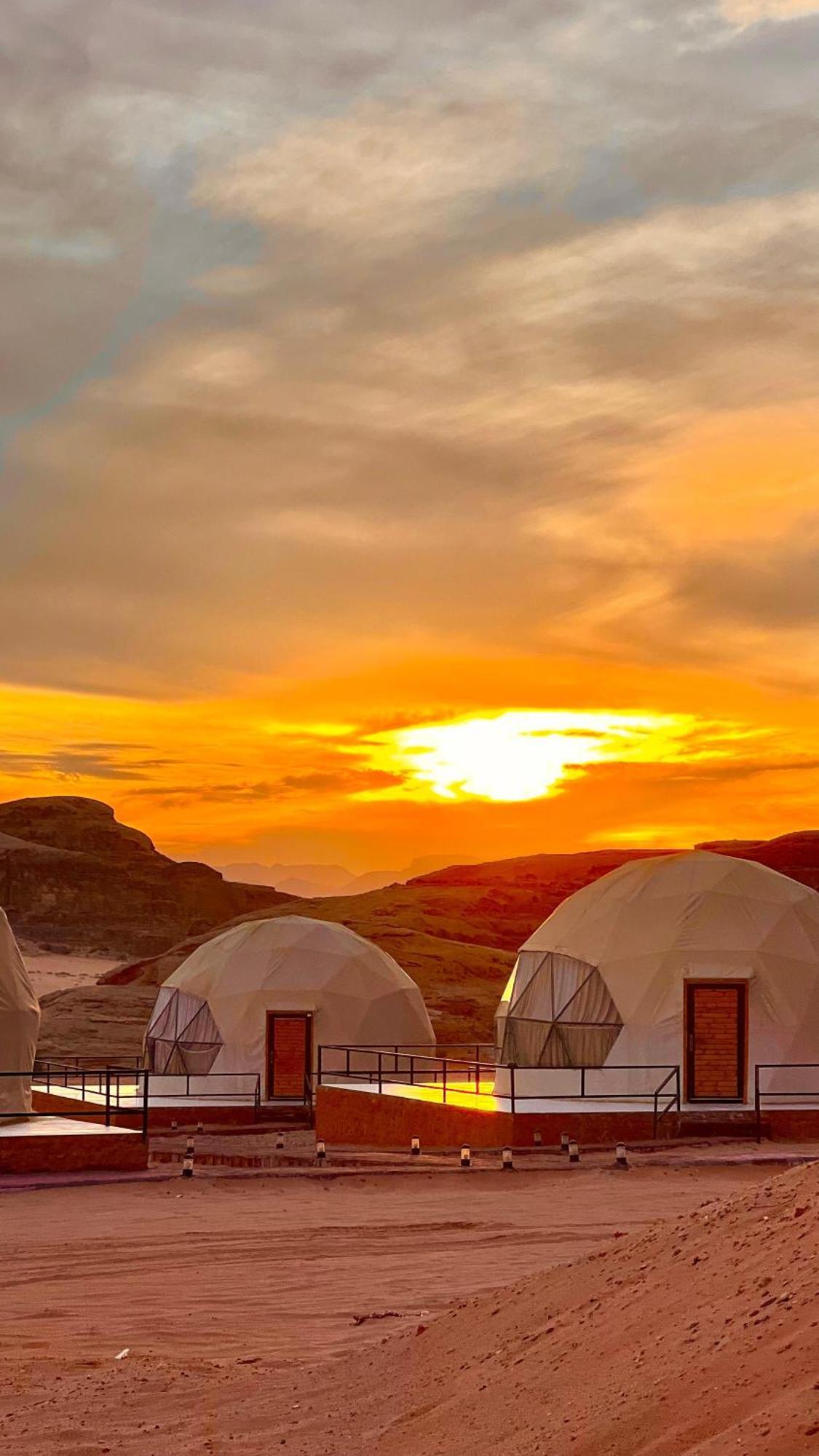 Victoria Luxury Camp