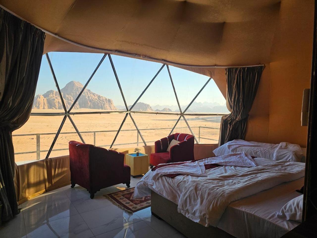 Victoria Luxury Camp